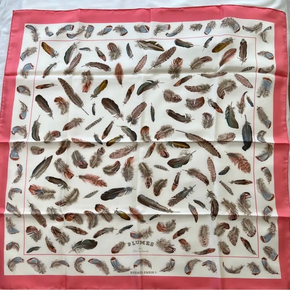 NIB HEREMES “Les Plumes” Pink Silk Carre 90 - Picture 3 of 6